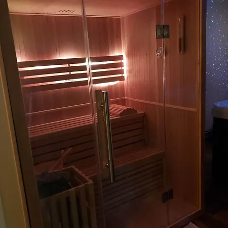 Holiday home Gite L'athena Spa
